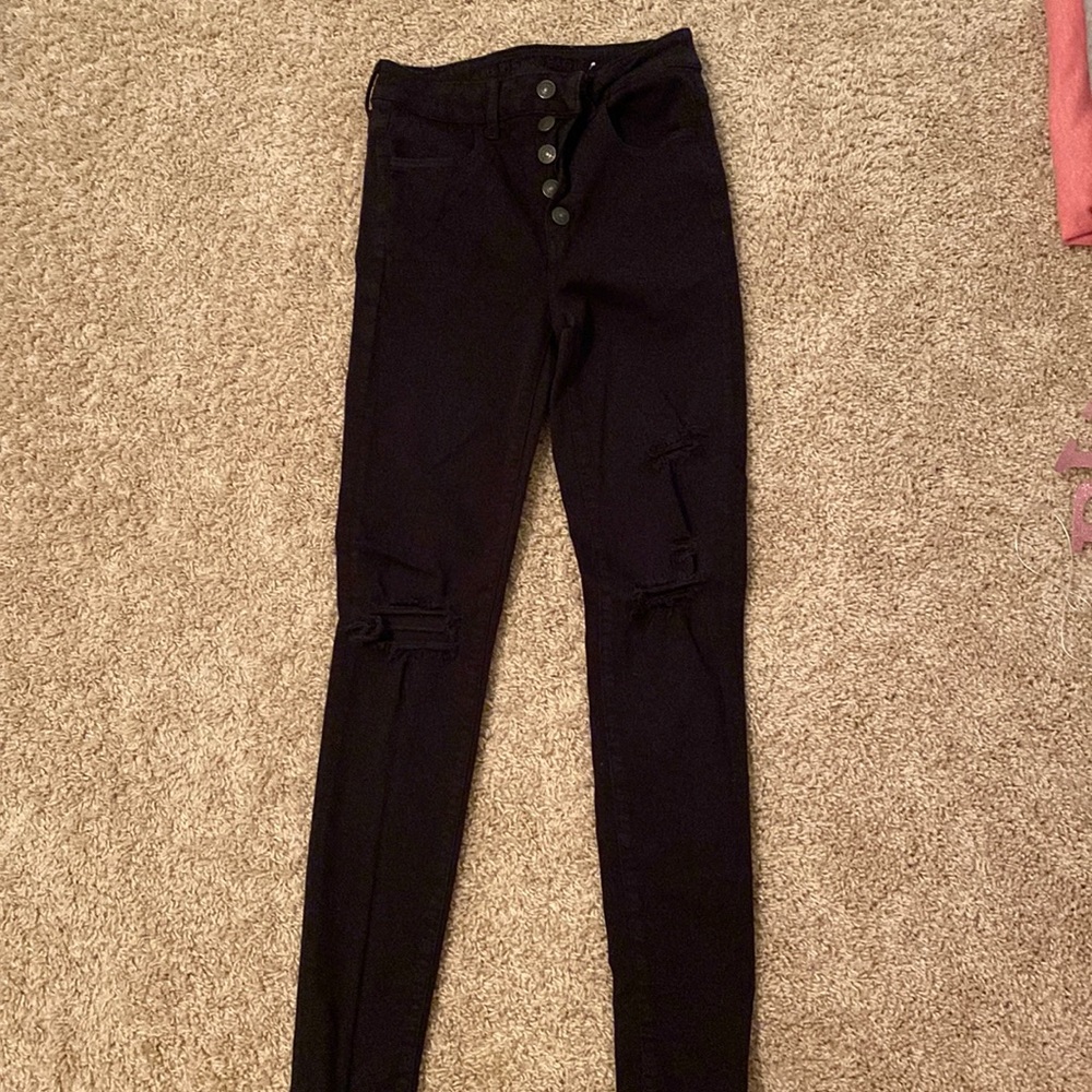 black ripped american eagle skinny jeans